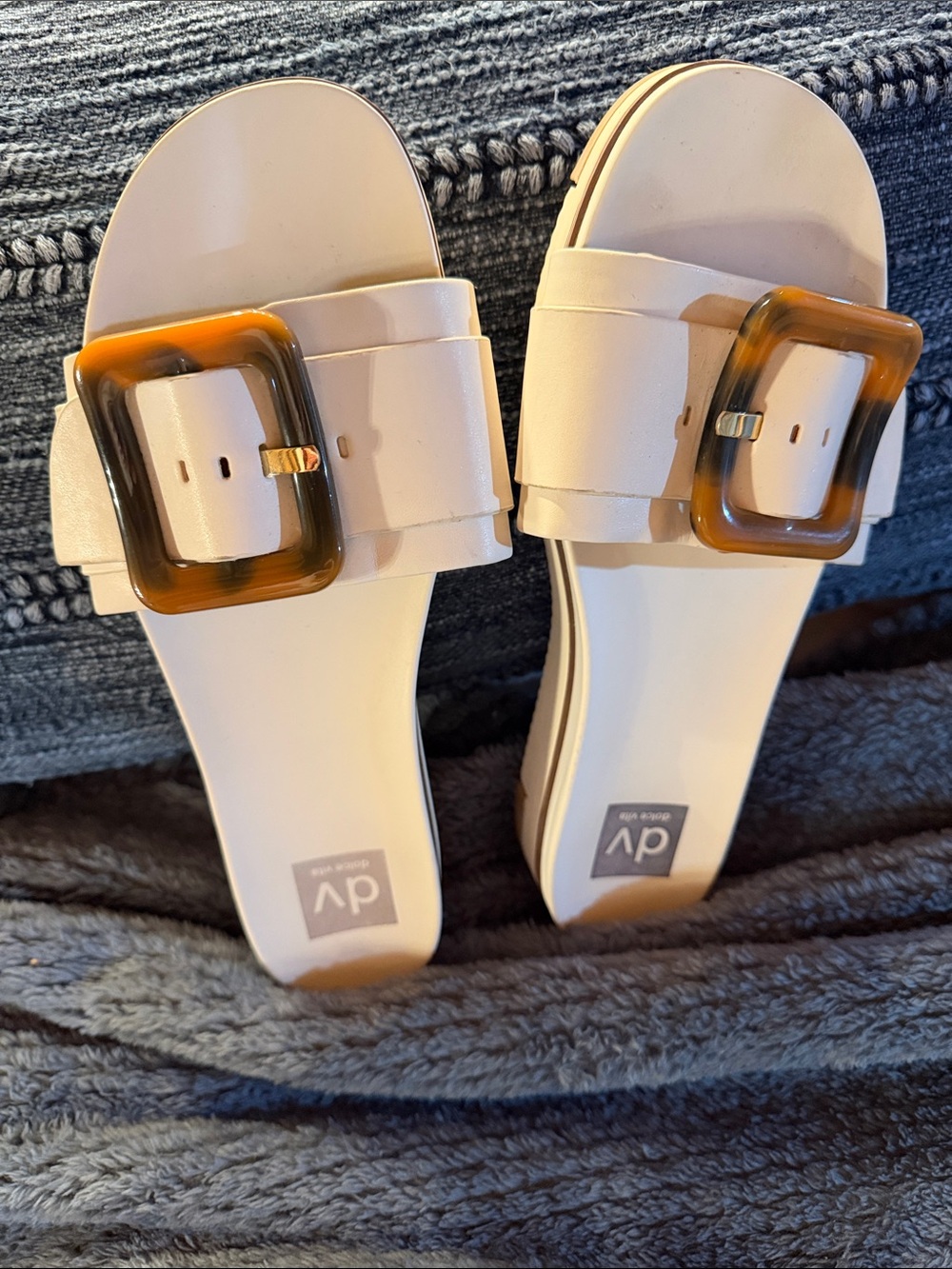 DV by Dolce Vita Beige Slide Sandals with Tortoiseshell Buckle
